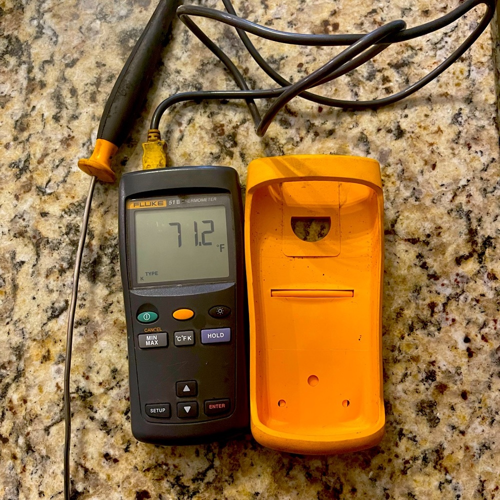 Fluke 52 ii thermometer with probe